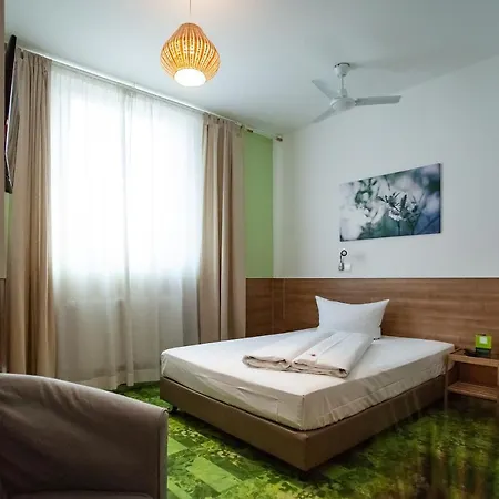 Hotel Come